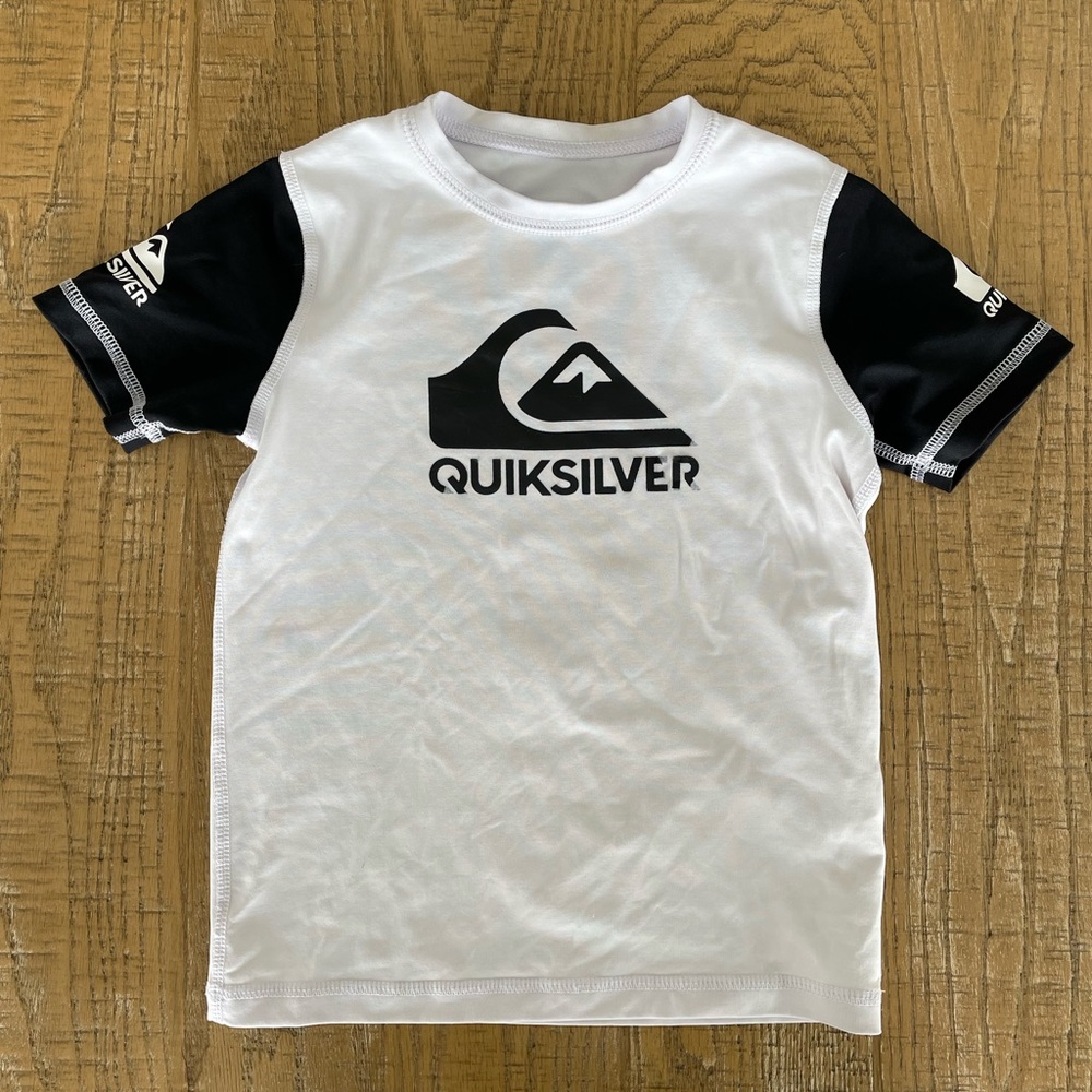 Quiksilver boys rashguard
